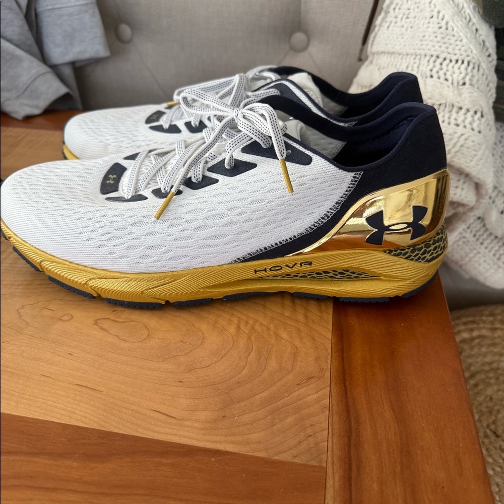 Men’s UA HOVR ND Irish shoes - worn once